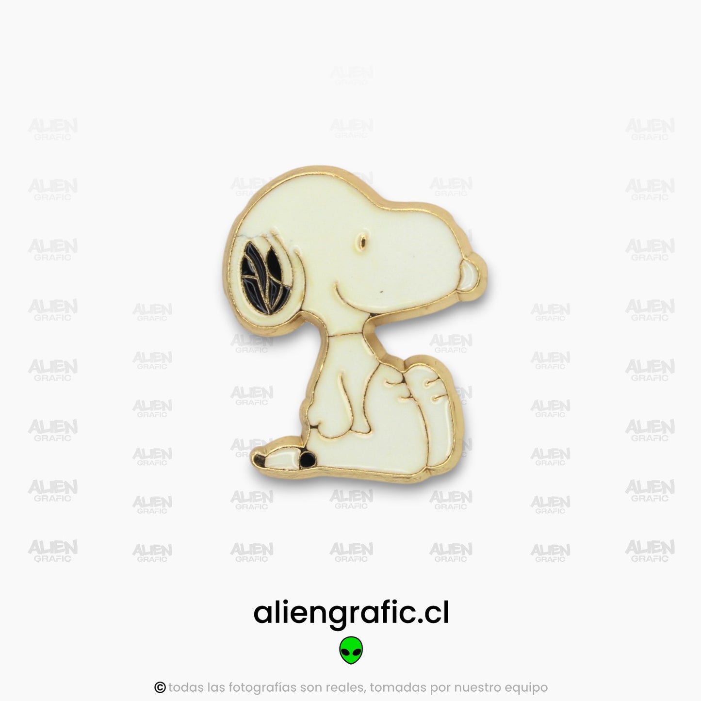 Snoopy Sentado