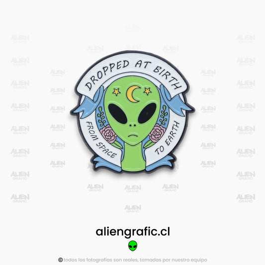 Caído Al Nacer Del Espacio A La Tierra